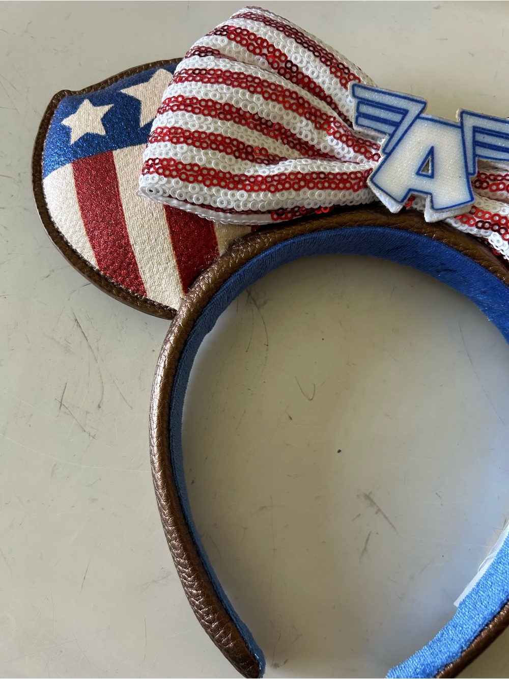 Disney World Captain American Patriotic Sequin Bow Disney Ears Headband - Picture 7 of 7